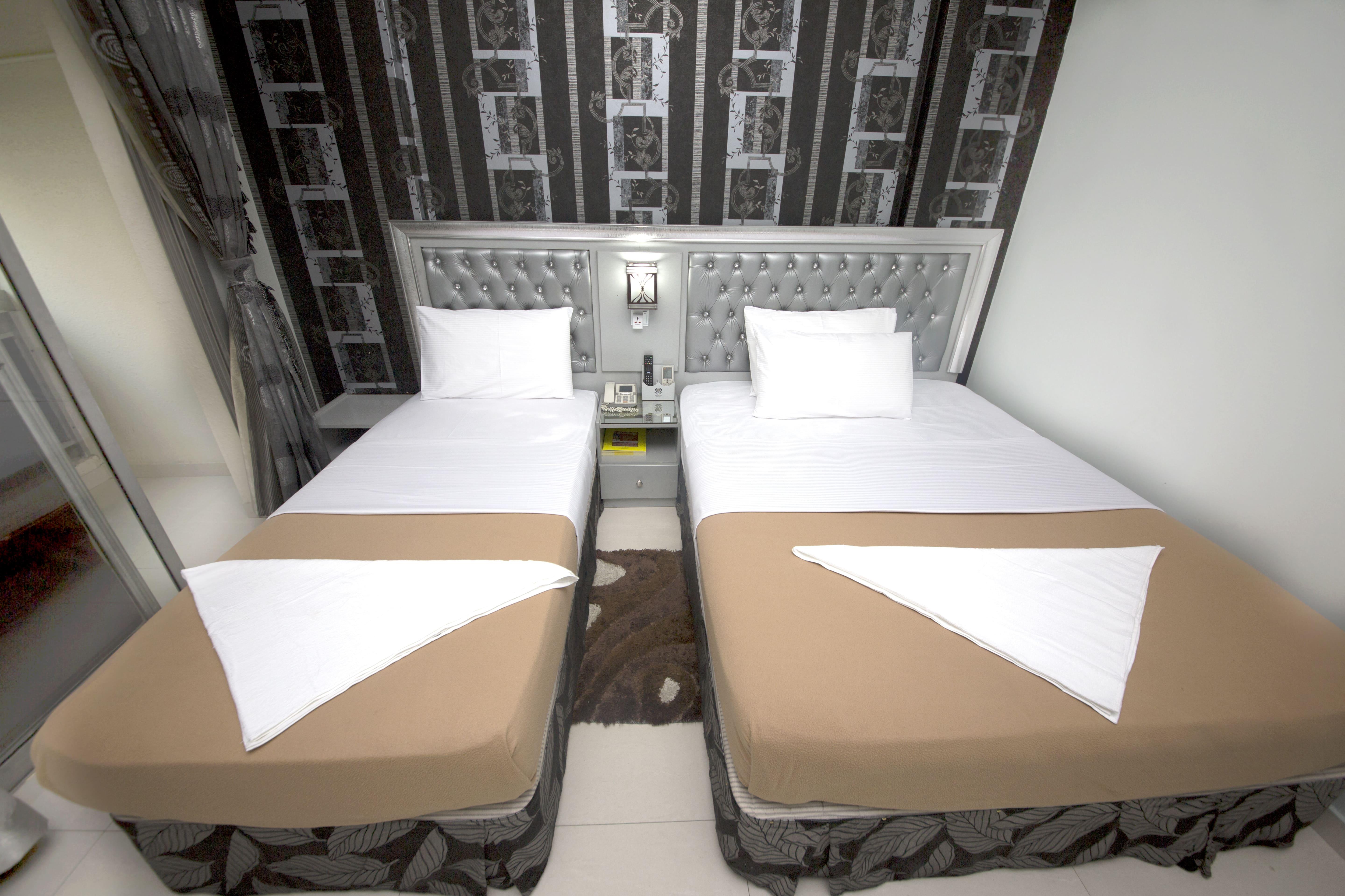 White Fort Hotel Дубай Экстерьер фото