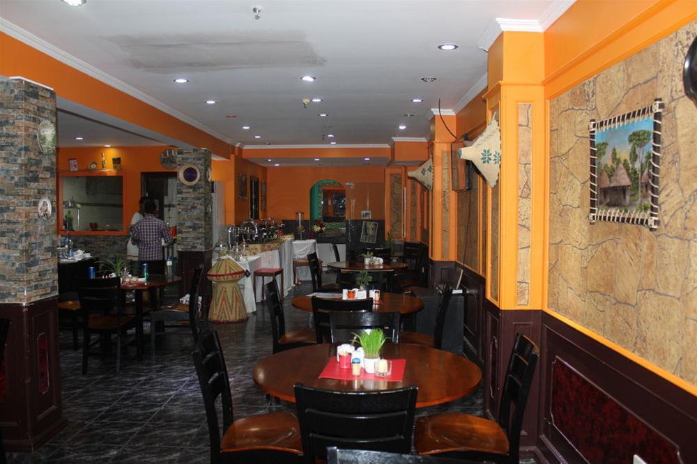 White Fort Hotel Дубай Экстерьер фото